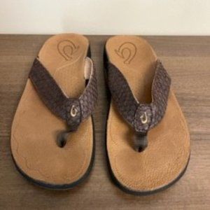 Olukia Flip Flops